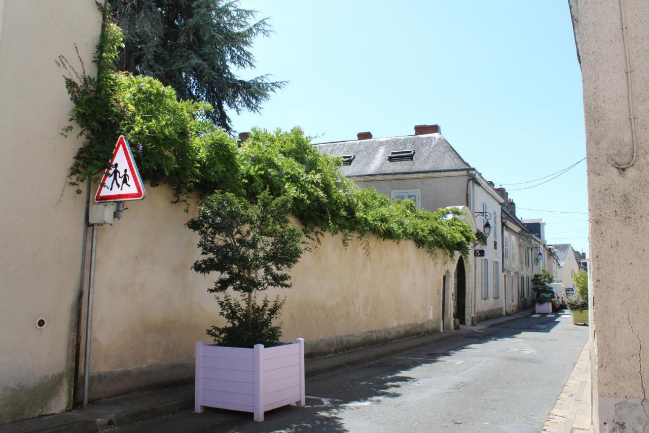 Bed and Breakfast 5 Grande Rue Le Lude Exterior foto